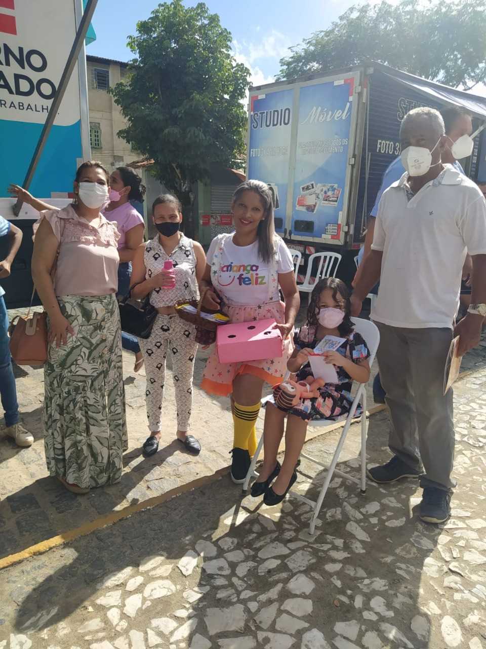 Camacã: Prefeito Paulo do Gás e o vice Rai de Panelinha acompanham o último dia do SAC Móvel na cidade